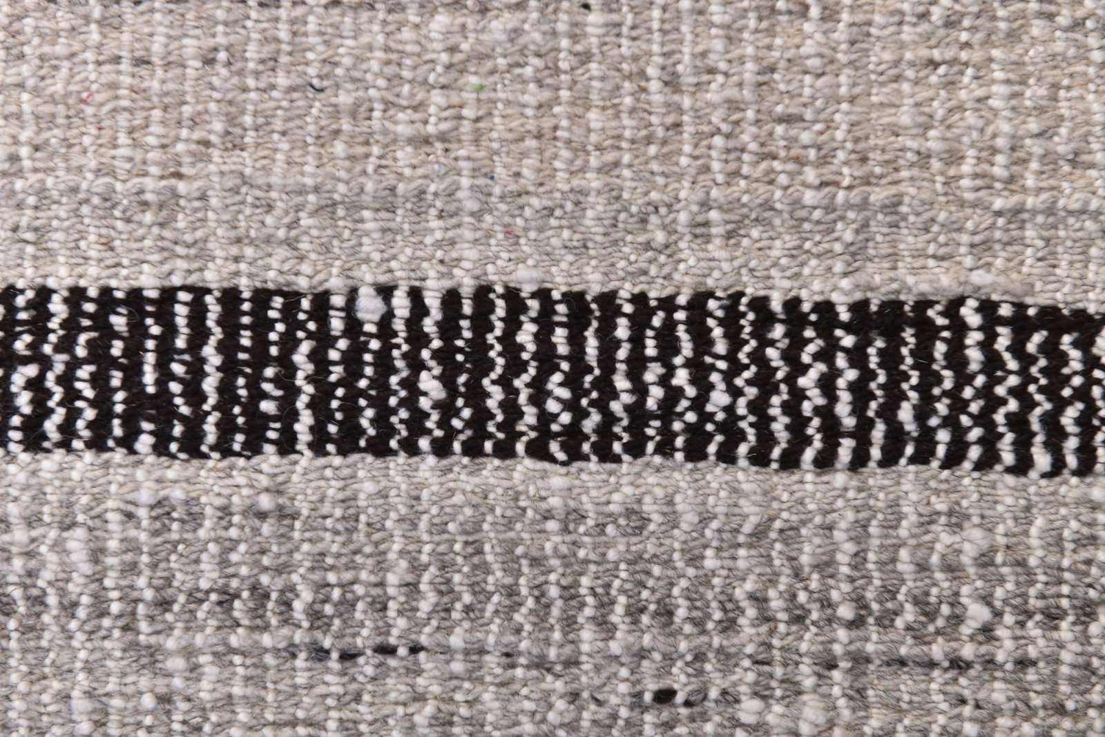 2'3'' x 5'11'' Turkish Handmade Kilim Rug - 243627 - 6