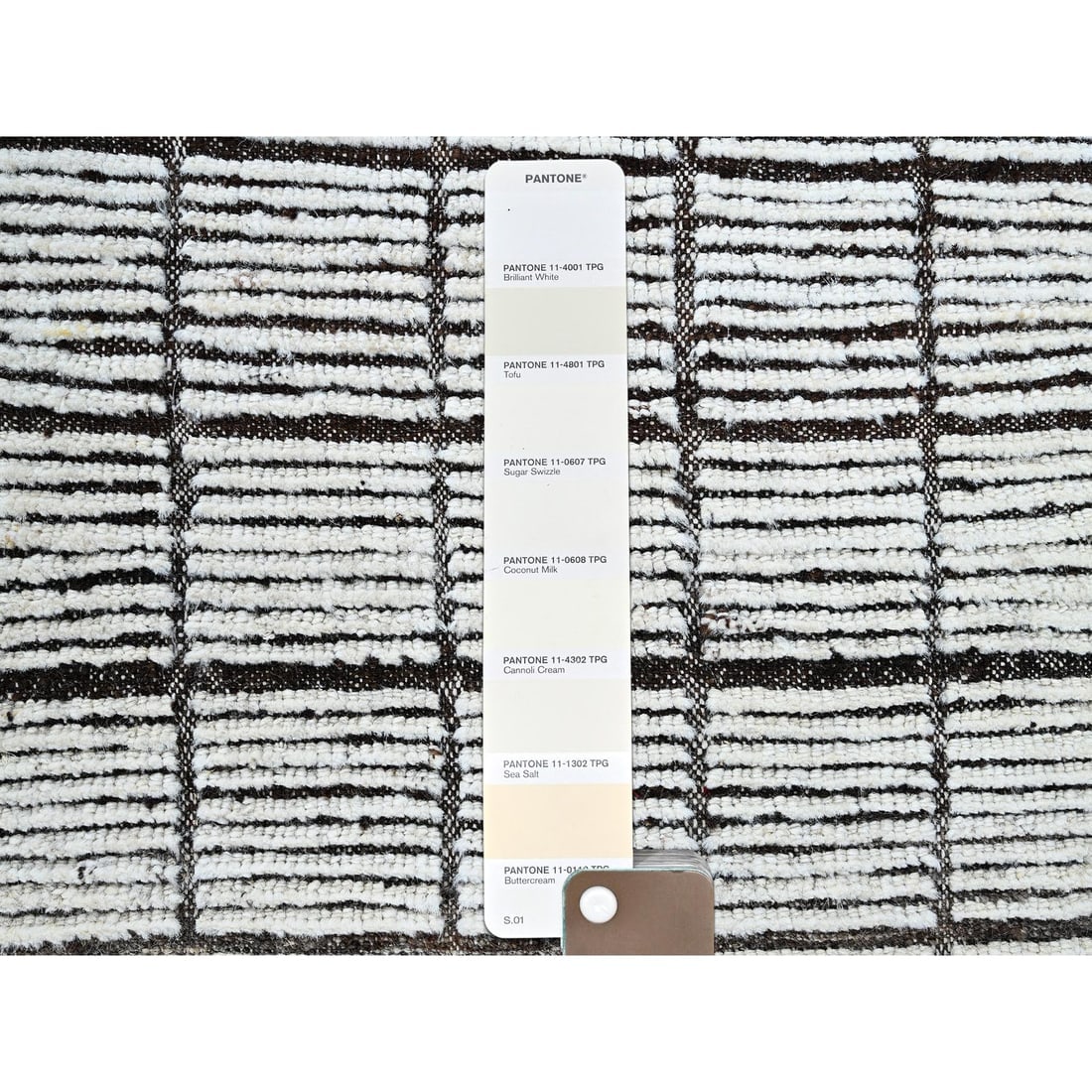 Vista White Moroccan Weave with Box Design Hand Knotted Wool Mat Rug - 4