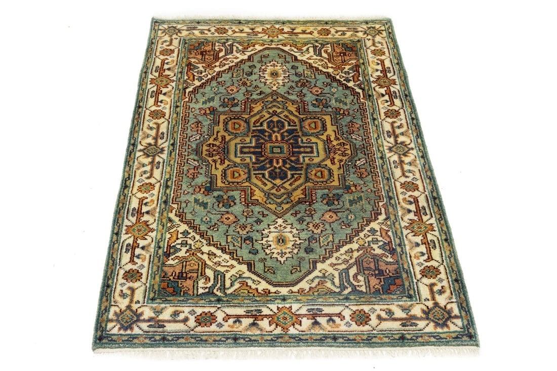 Light Blue-gray Geometric 4X6 Heriz Serapi Oriental Rug - 4