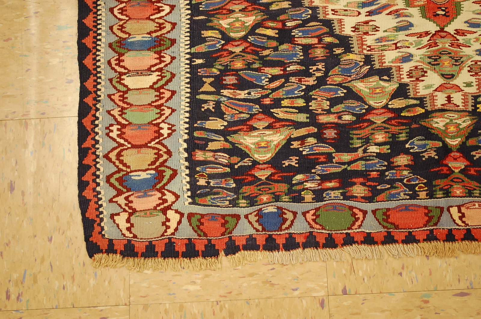 Persian SENNAH KILIM 3'9" x 4'8" - 3