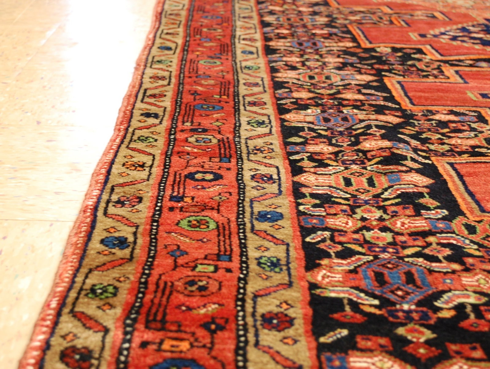 PERSIAN BIJAR RUG 5'2" x 9'10" - 8