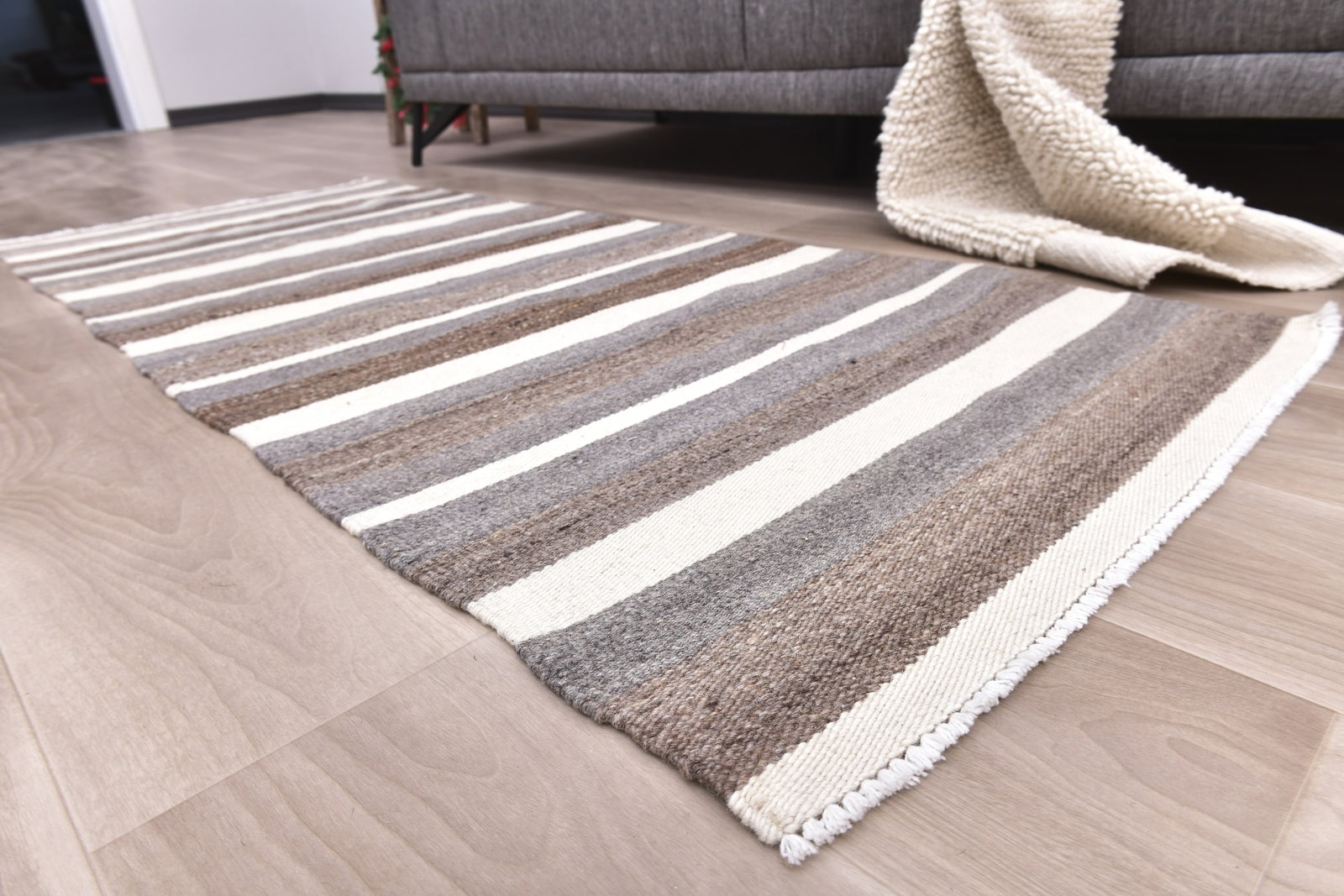 2'6'' x 6'1'' Turkish Handmade Kilim Rug - 35029 - 15