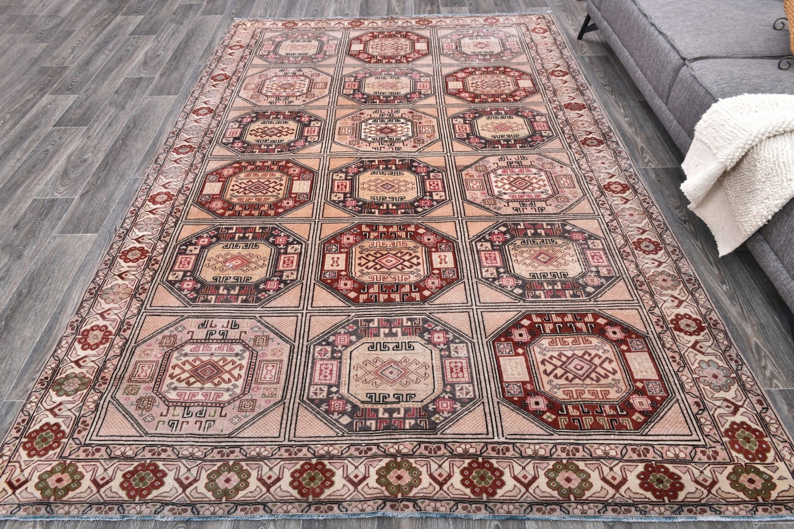 6'3'' x 9'4'' Handmade Vintage Wool Rug - 243939 - 2