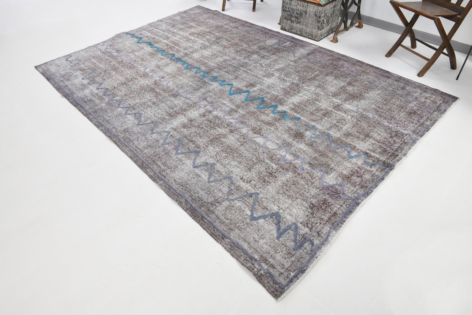 6'8'' x 9'11'' Handmade Vintage Wool Rug - 23319 - 3