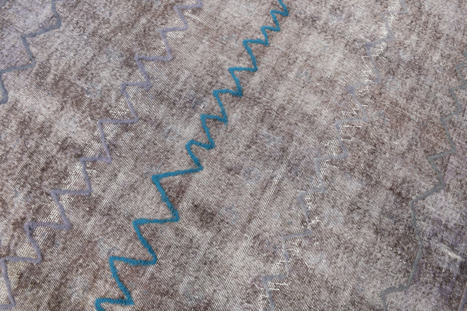 6'8'' x 9'11'' Handmade Vintage Wool Rug - 23319 - 5