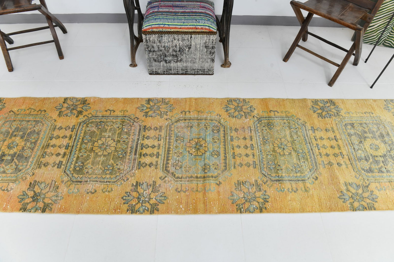 2'6'' x 10'2'' Turkish Vintage Runner Rug - 23065 - 2