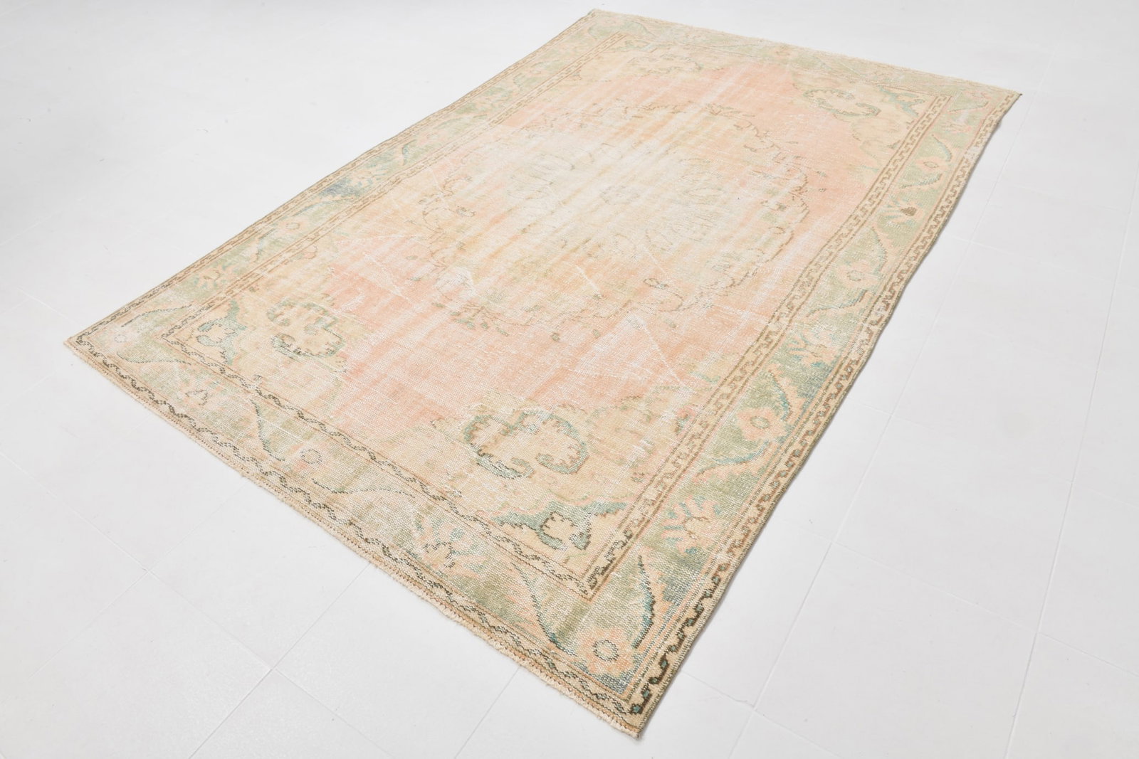 6'4'' x 9'5'' Handmade Vintage Wool Rug - 21054 - 18