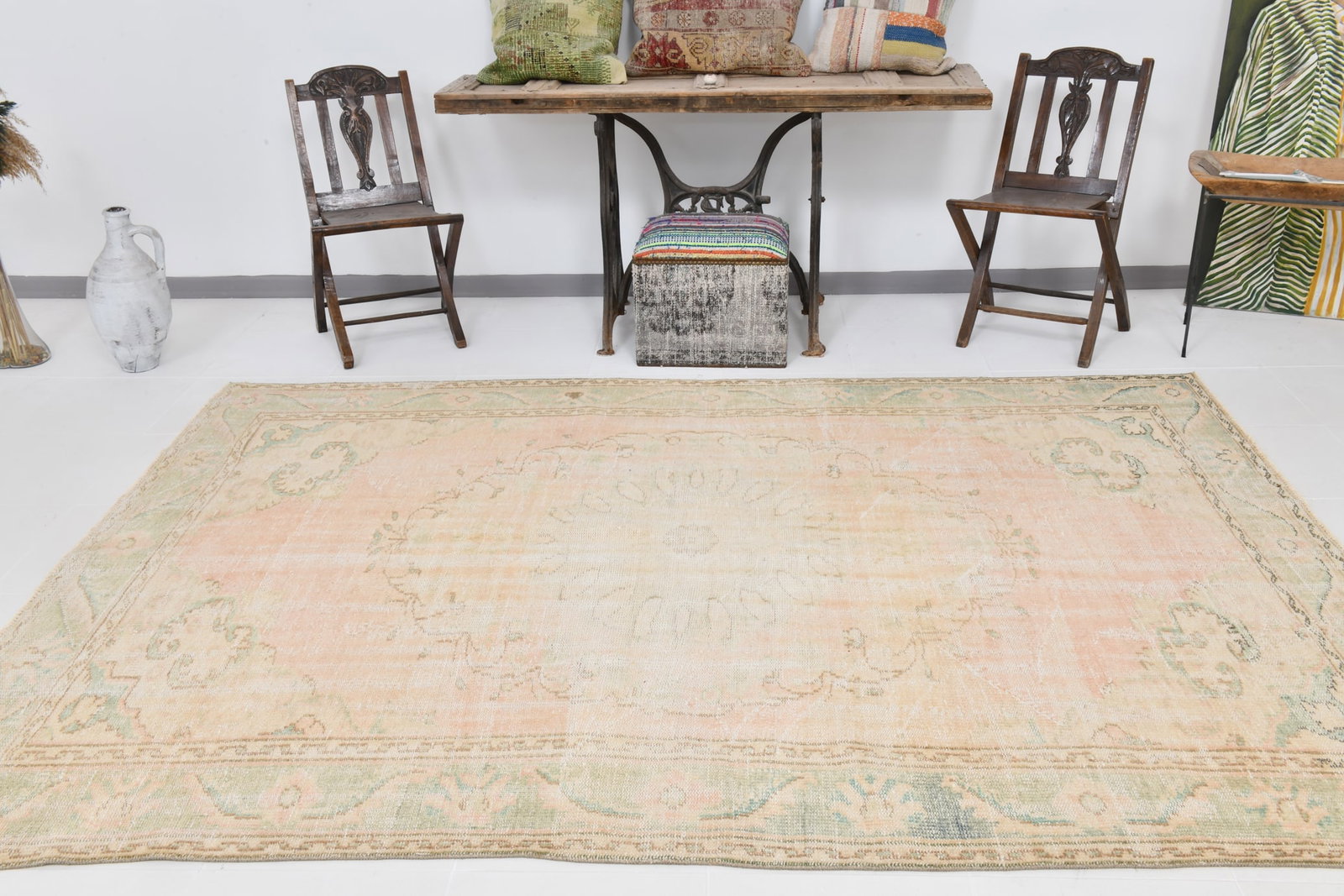 6'4'' x 9'5'' Handmade Vintage Wool Rug - 21054 - 2