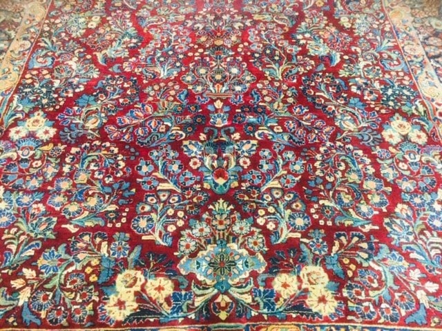 Antique Mint Condition Large sarouk RugBeautiful antique Persian Sarouk rug from central Persia, - 2