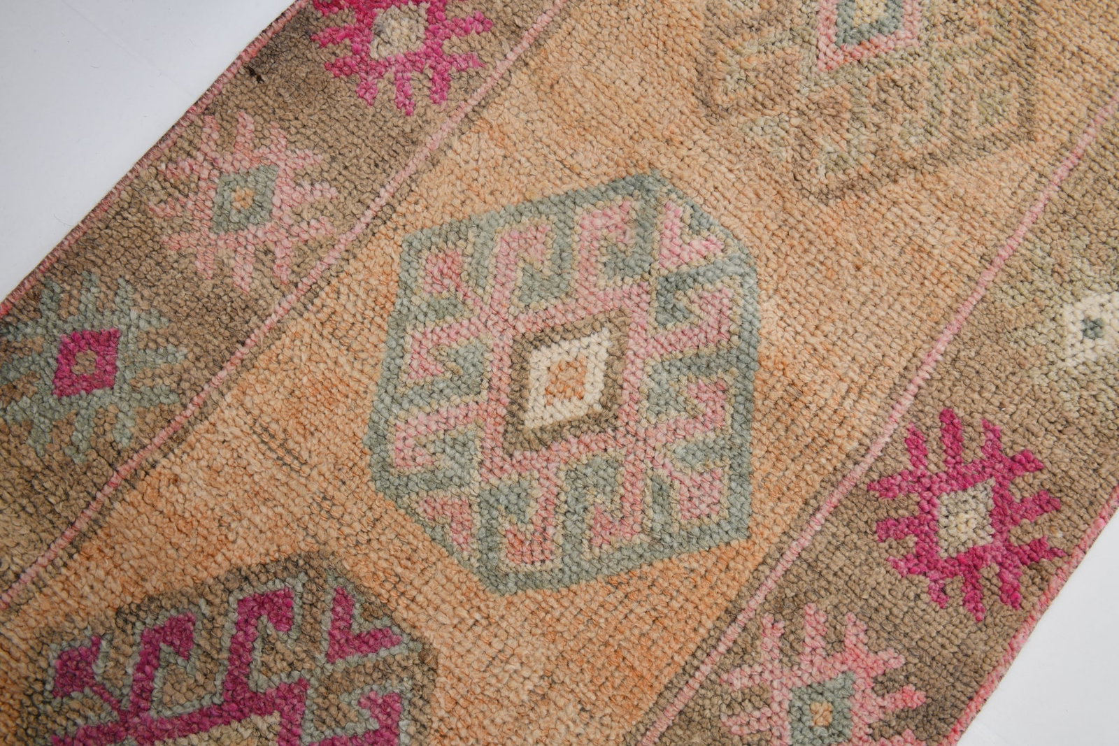 2'8'' x 13'5'' Handmade Vintage Wool Rug - 18818 - 7