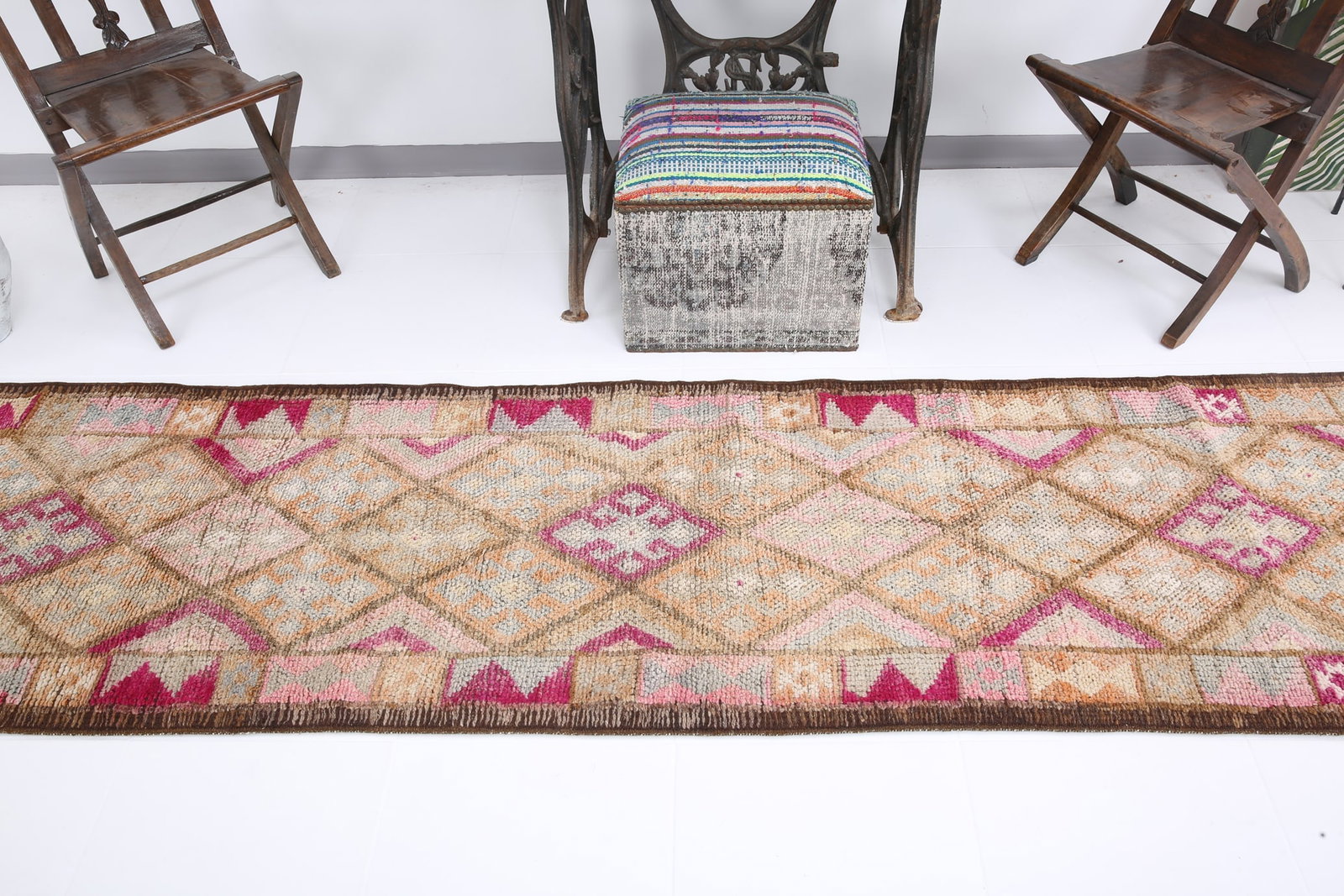 2'8'' x 11'8'' Handmade Vintage Wool Patchwork Rug - 18798 - 3