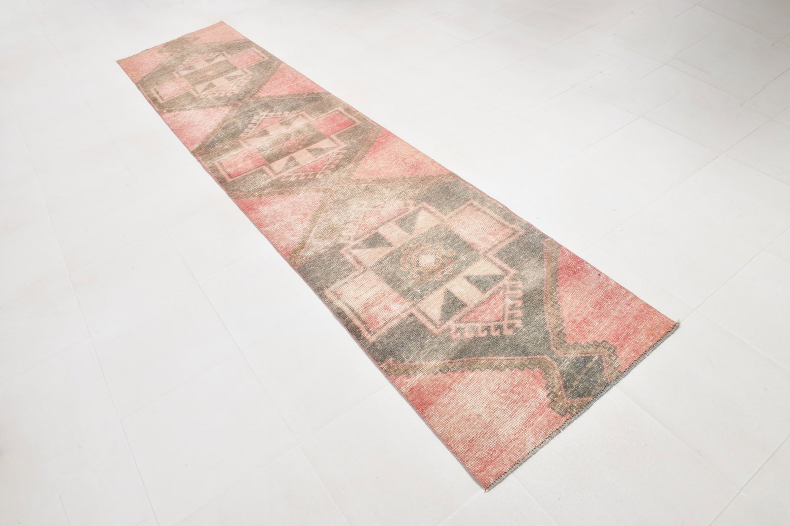 2'7'' x 12'0'' Handmade Vintage Wool Rug - 22160 - 18
