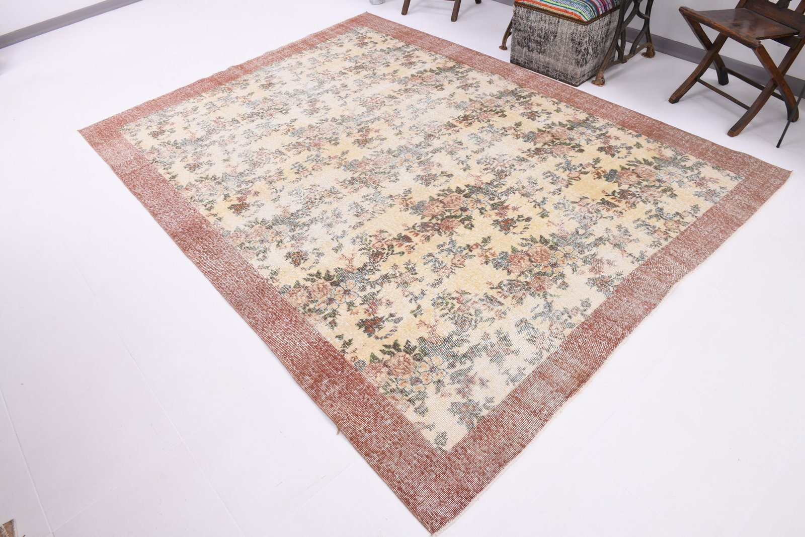 6'10'' x 9'6'' Turkish Vintage Runner Rug - 7229 - 5