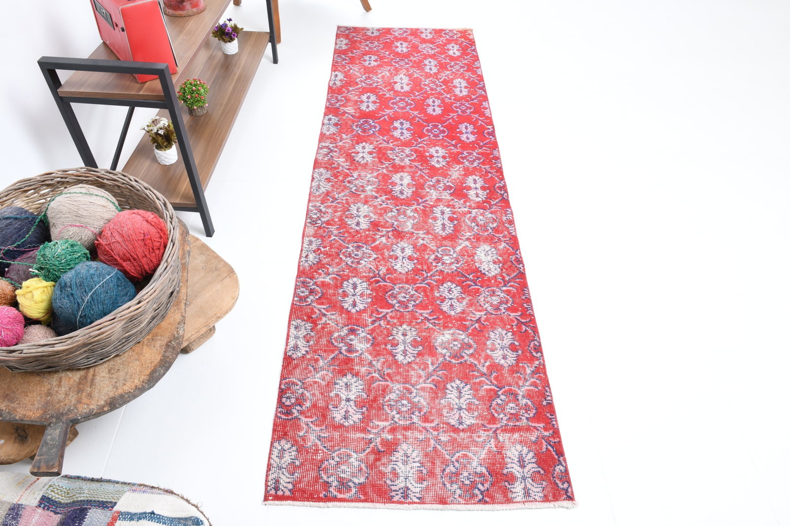 2'4'' x 8'0'' Turkish Vintage Runner Rug - 17386 - 4