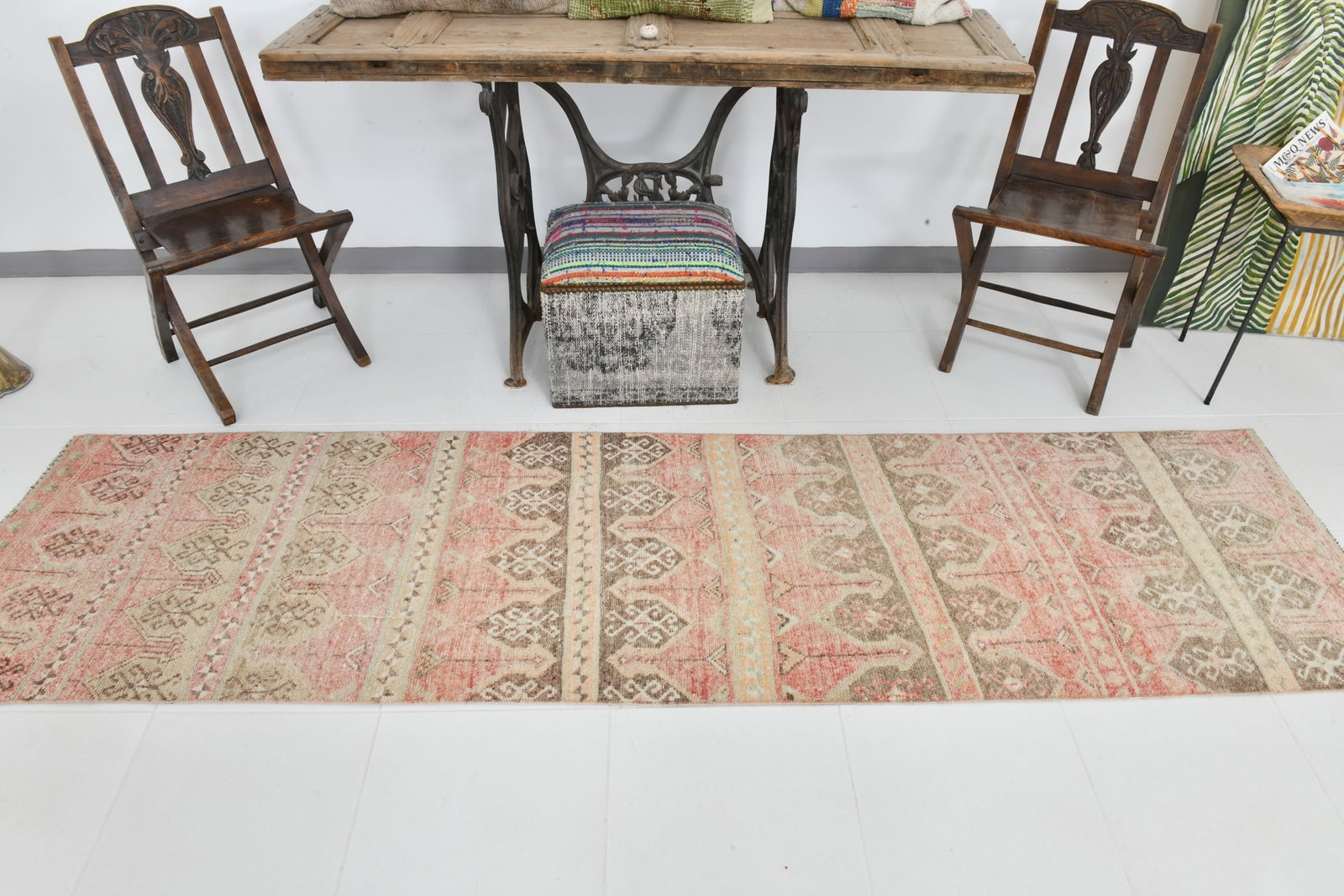 2'5'' x 9'5'' Handmade Vintage Wool Rug - 23021 - 2