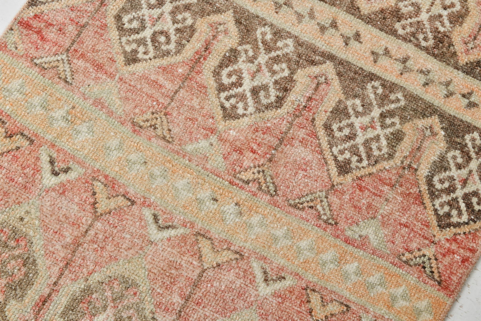 2'5'' x 9'5'' Handmade Vintage Wool Rug - 23021 - 6