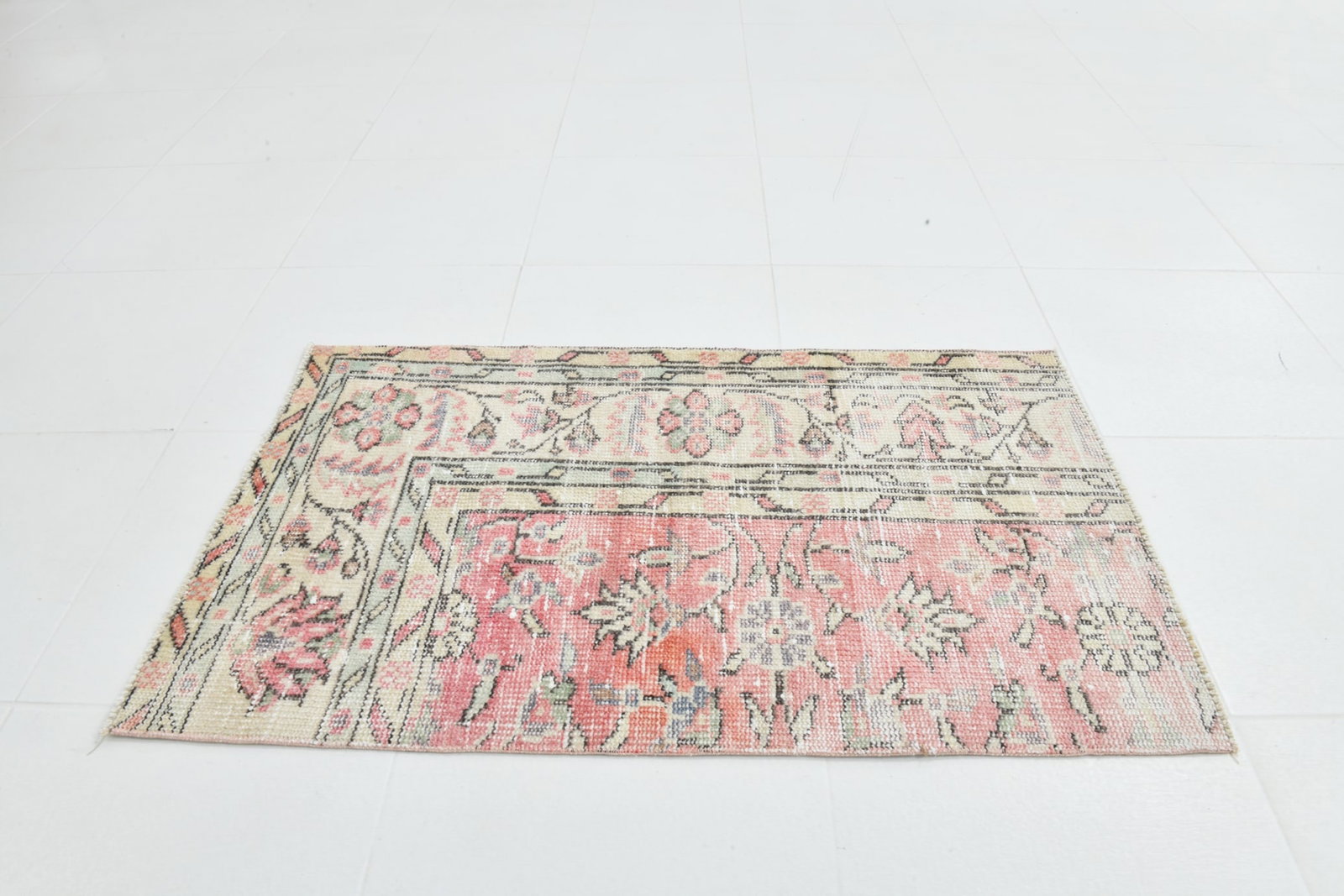 2'0'' x 3'5'' Vintage Wool Runner Rug - 22918 - 17