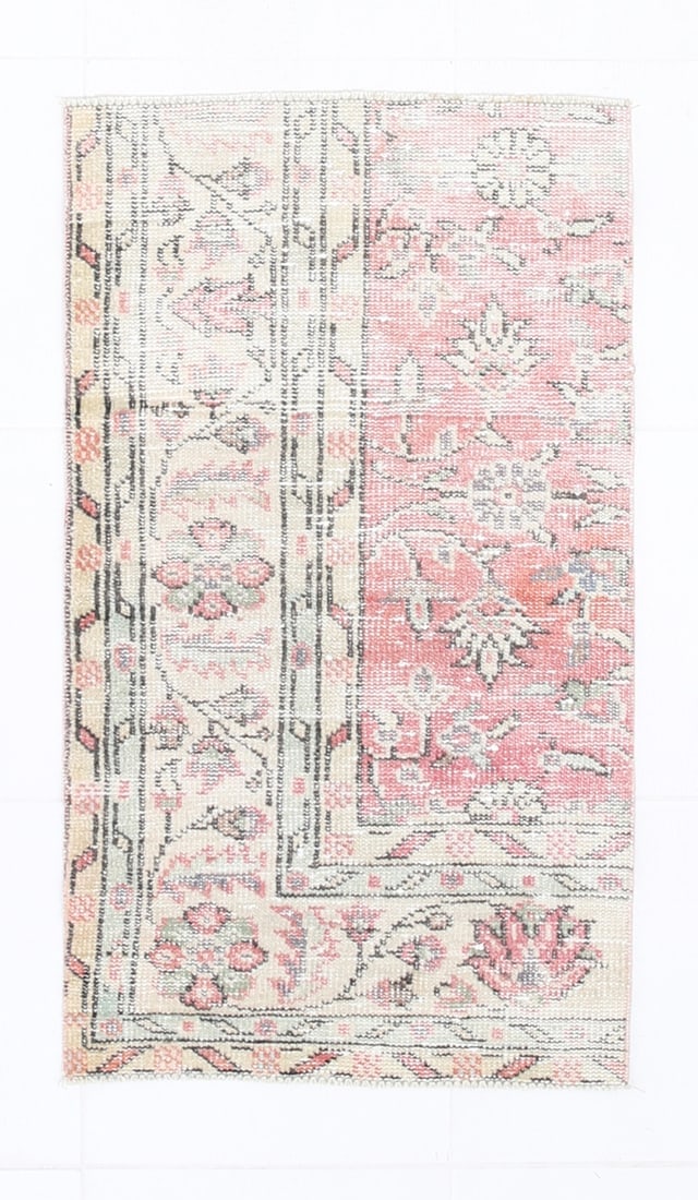 2'0'' x 3'5'' Vintage Wool Runner Rug - 22918: Title: 2'0'' x 3'5'' Vintage Wool Runner Rug - 22918 Description:2'0'' x 3'5'' Vintage Wool Runner Rug - 22918 Origin:Turkiye Date/Period:1960-90 Materials:Wool,Cotton Dimension:2'0''x3'5'' ft,