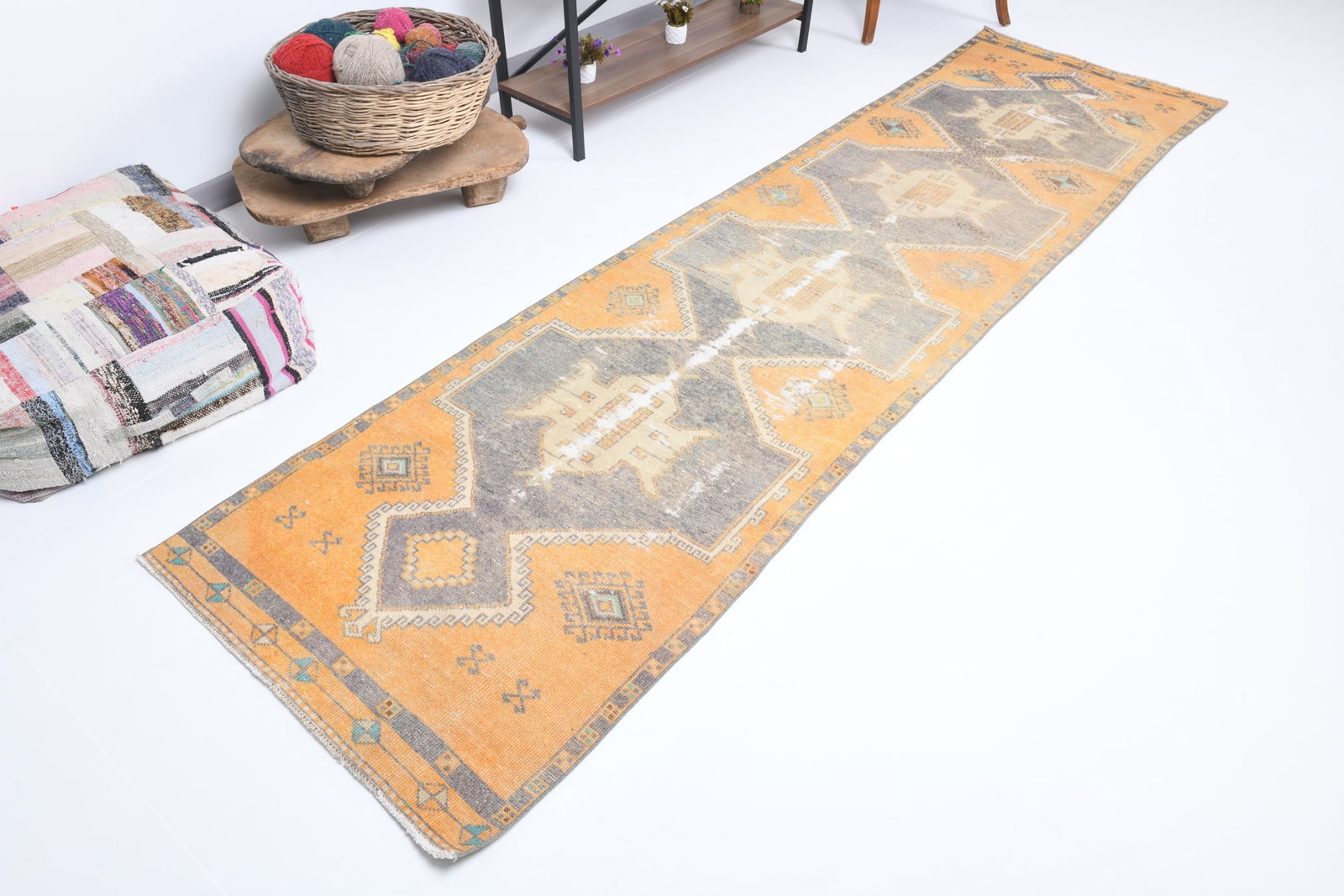 2'10'' x 11'2'' Handmade Vintage Wool Patchwork Rug - 17664 - 3