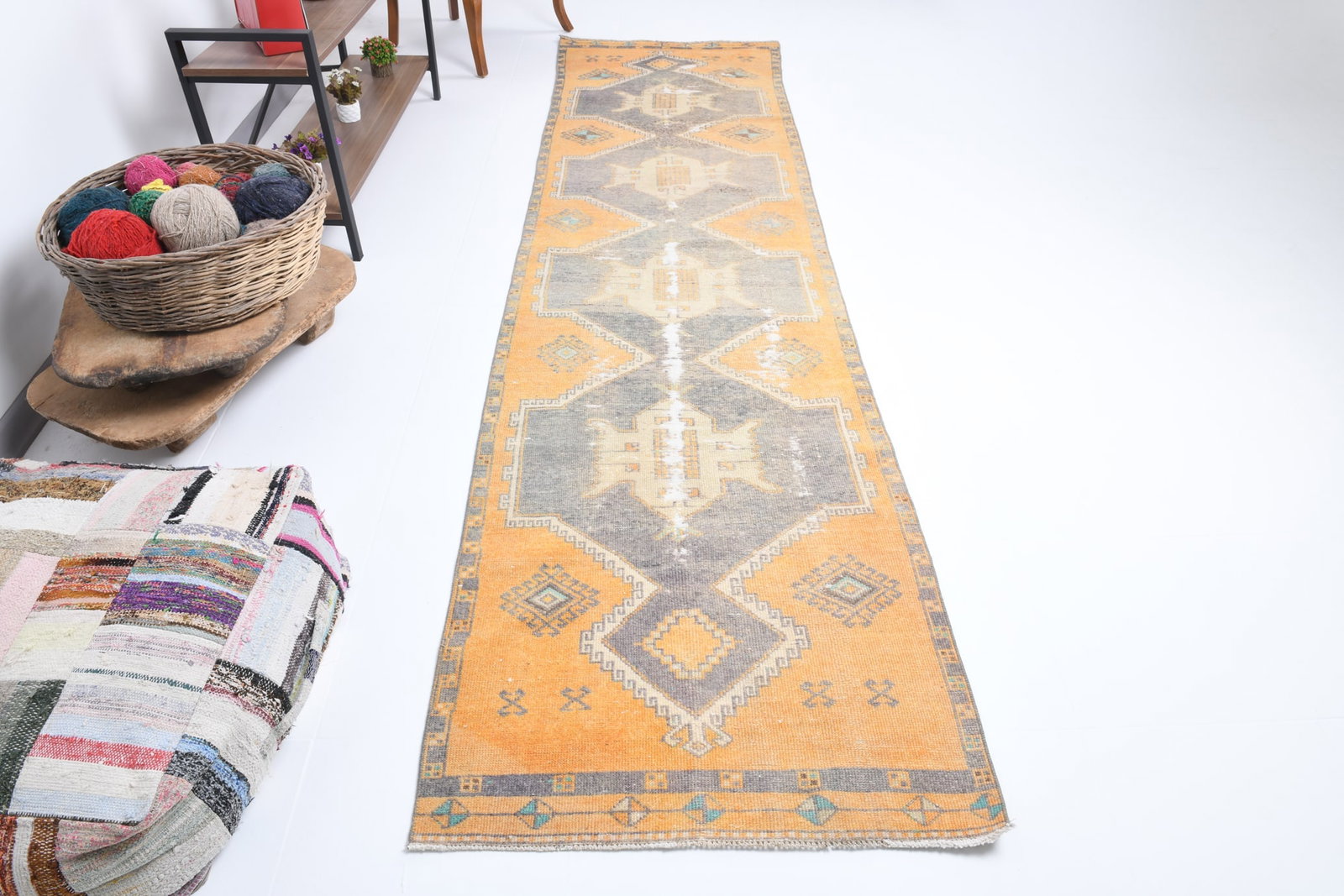 2'10'' x 11'2'' Handmade Vintage Wool Patchwork Rug - 17664 - 4
