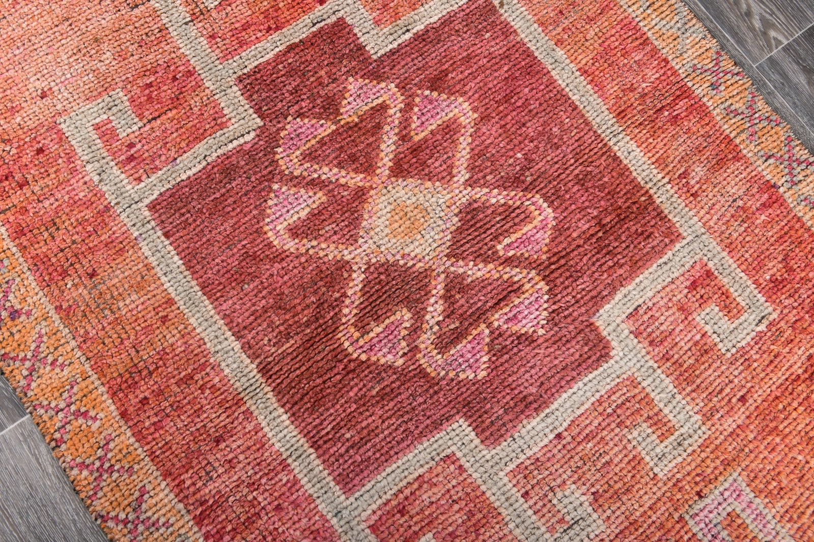 3'3'' x 10'11'' Vintage Wool Runner Rug - 243948 - 3