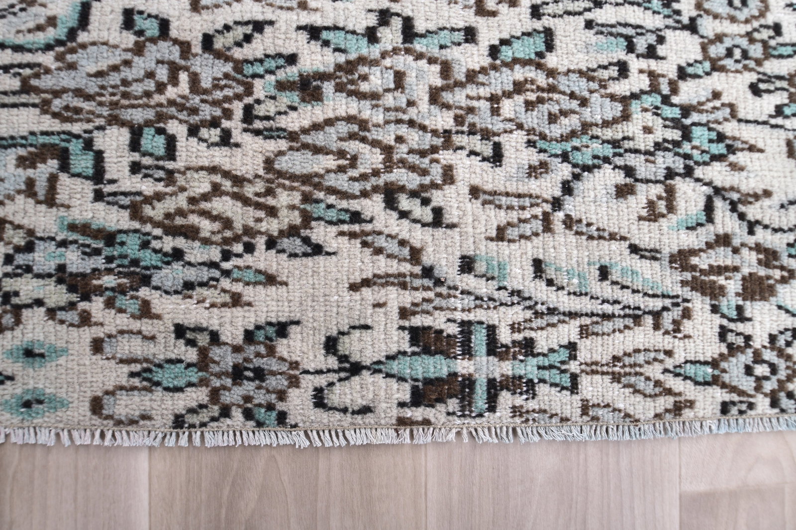 2'6'' x 5'6'' Decorative Vintage Rug - 240937 - 8