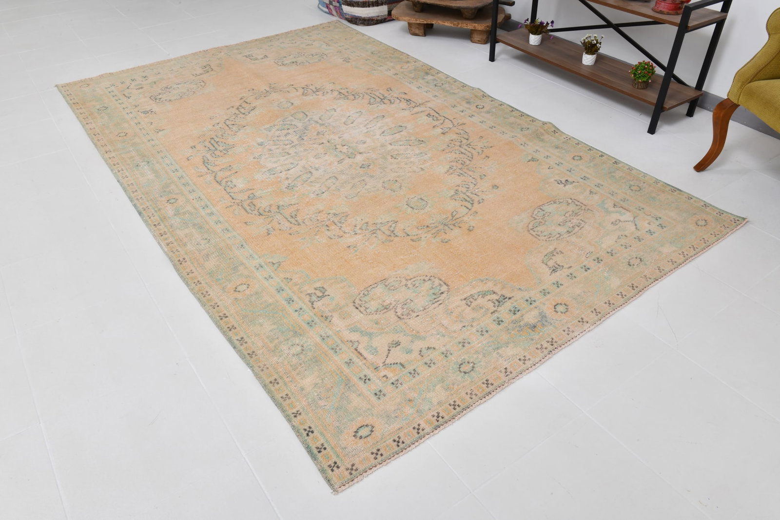 6'2'' x 10'0'' Handmade Vintage Wool Rug - 21513 - 3