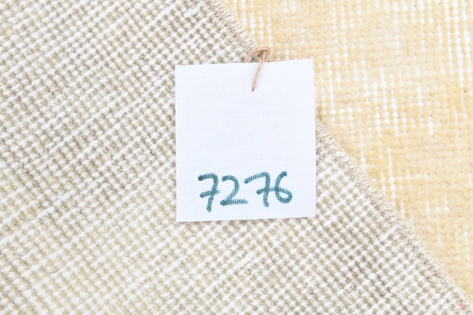 1'4'' x 3'8'' Handmade Vintage Wool Rug - 7276 - 12