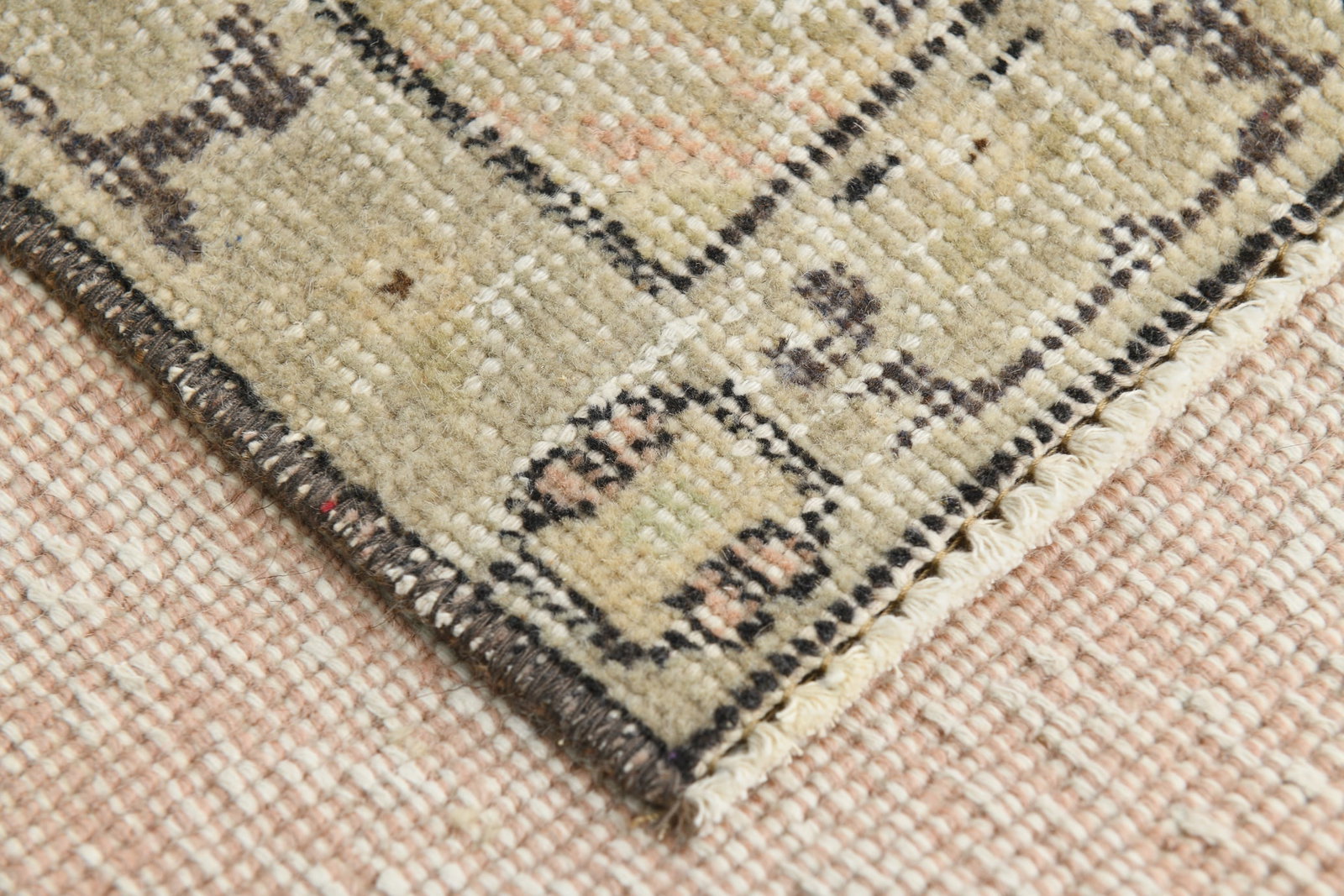 6'0'' x 8'11'' Handmade Vintage Wool Rug - 17808 - 16
