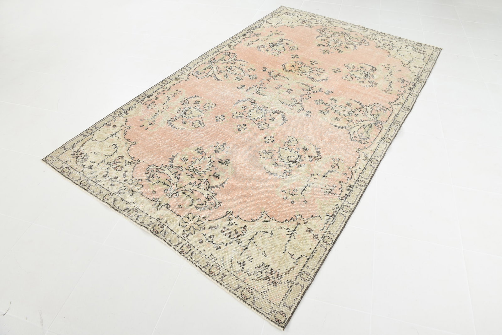 6'0'' x 8'11'' Handmade Vintage Wool Rug - 17808 - 18