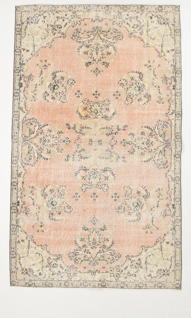 6'0'' x 8'11'' Handmade Vintage Wool Rug - 17808: Title: 6'0'' x 8'11'' Handmade Vintage Wool Rug - 17808 Description:6'0'' x 8'11'' Handmade Vintage Wool Rug - 17808 Origin:Turkiye Date/Period:1960-90 Materials:Wool,Cotton Dimension:6'0''x8'11''