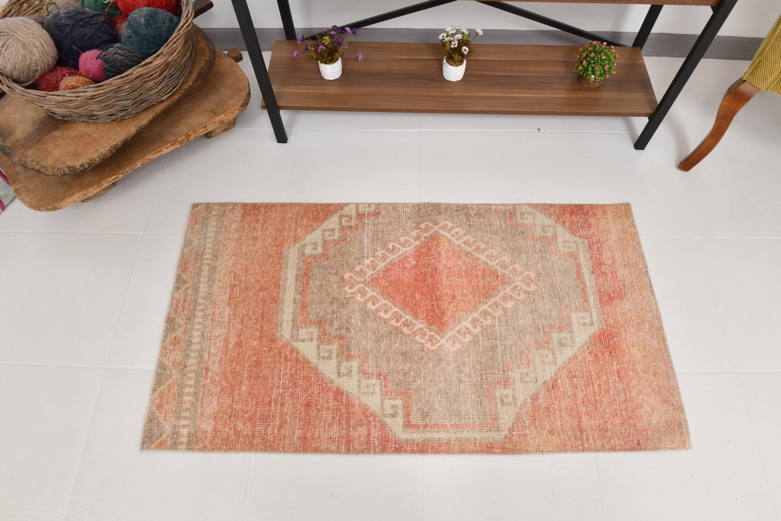2'3'' x 4'3'' Handmade Vintage Wool Rug - 22431 - 2