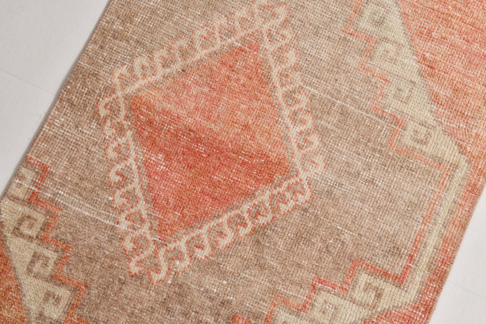 2'3'' x 4'3'' Handmade Vintage Wool Rug - 22431 - 5