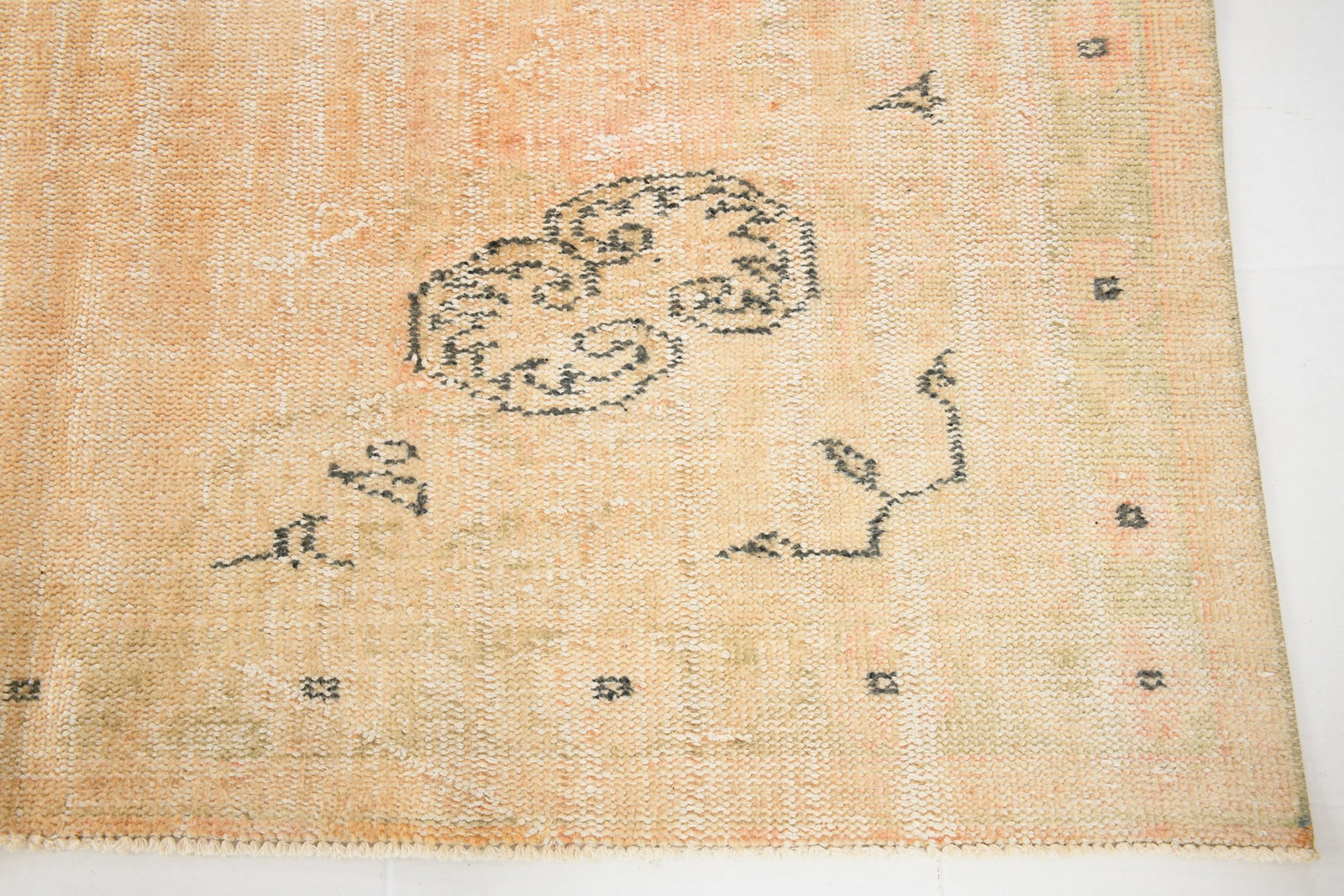 6'0'' x 10'2'' Handmade Vintage Wool Rug - 6058 - 8