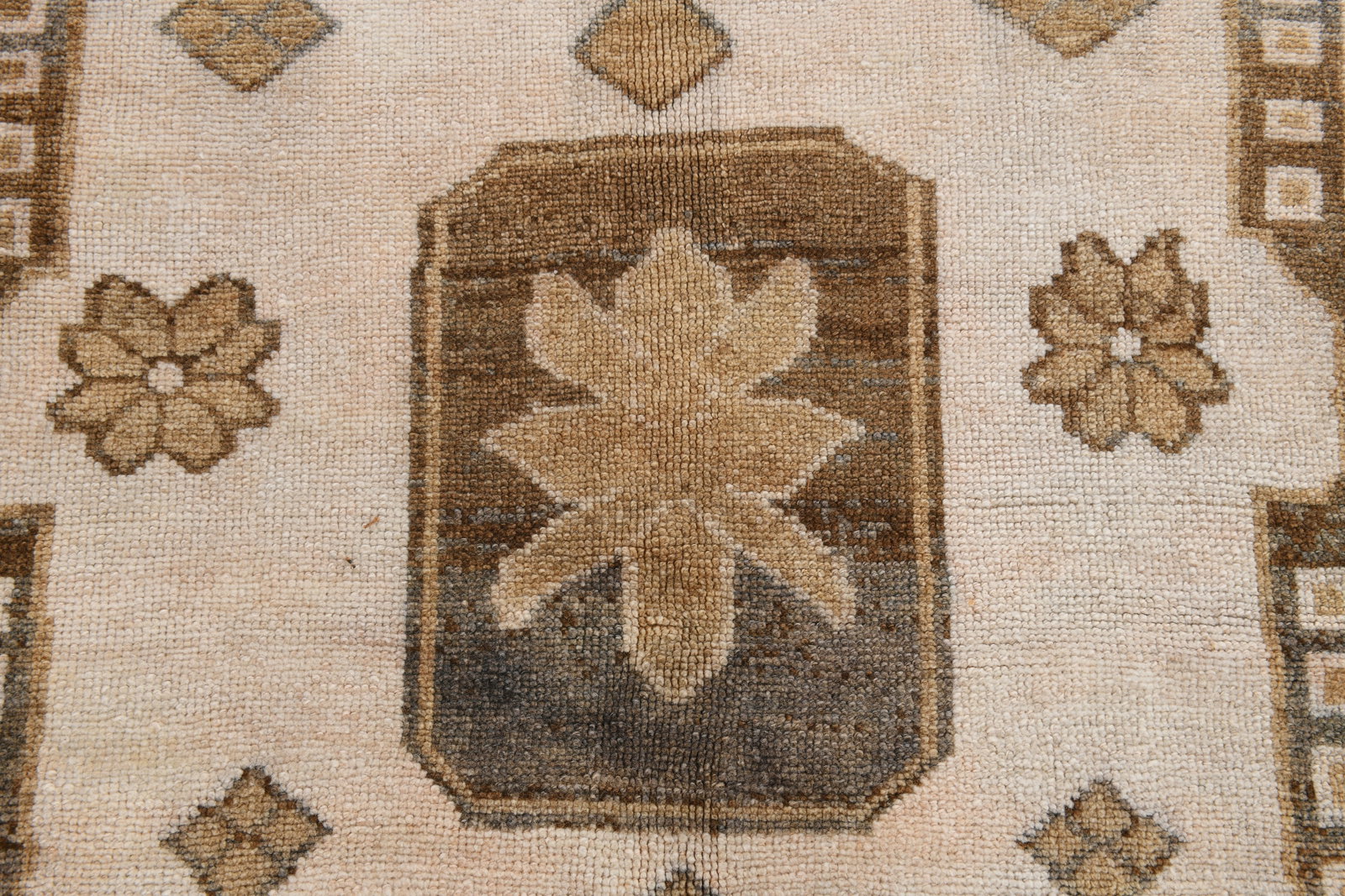 5'11'' x 9'4'' Turkish Vintage Runner Rug - 17926 - 5