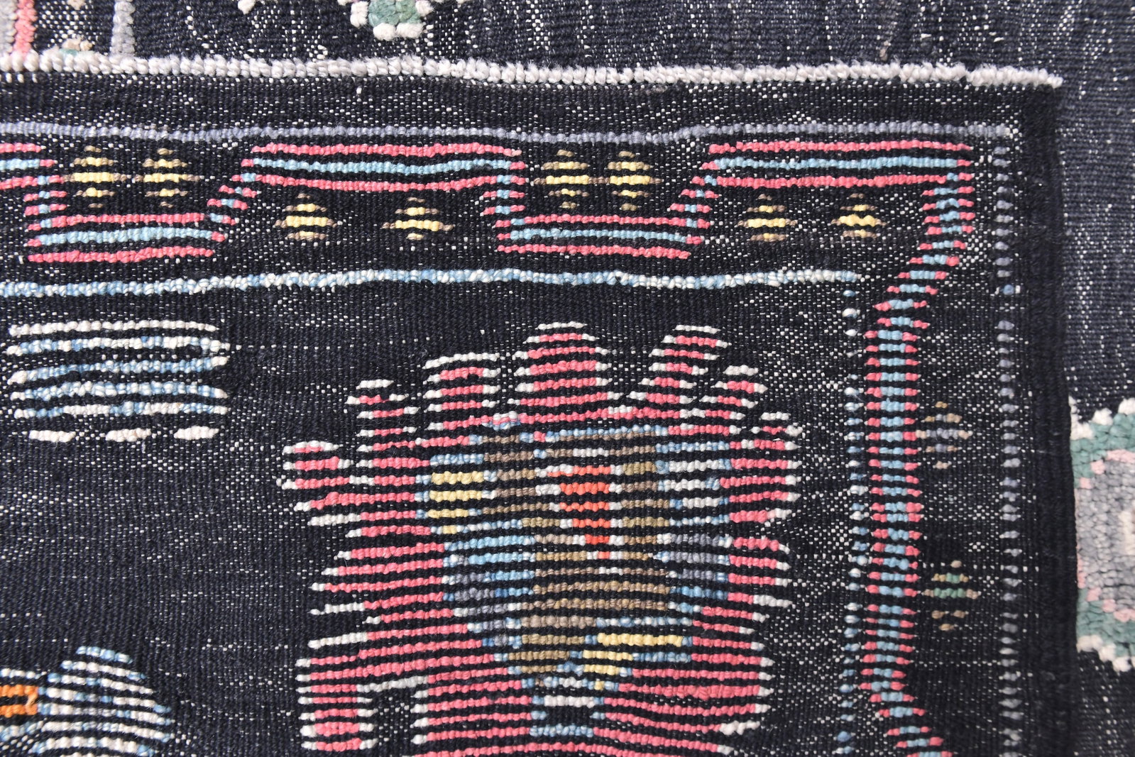 10'9'' x 13'11'' Handmade Vintage Wool Rug - 21675 - 9