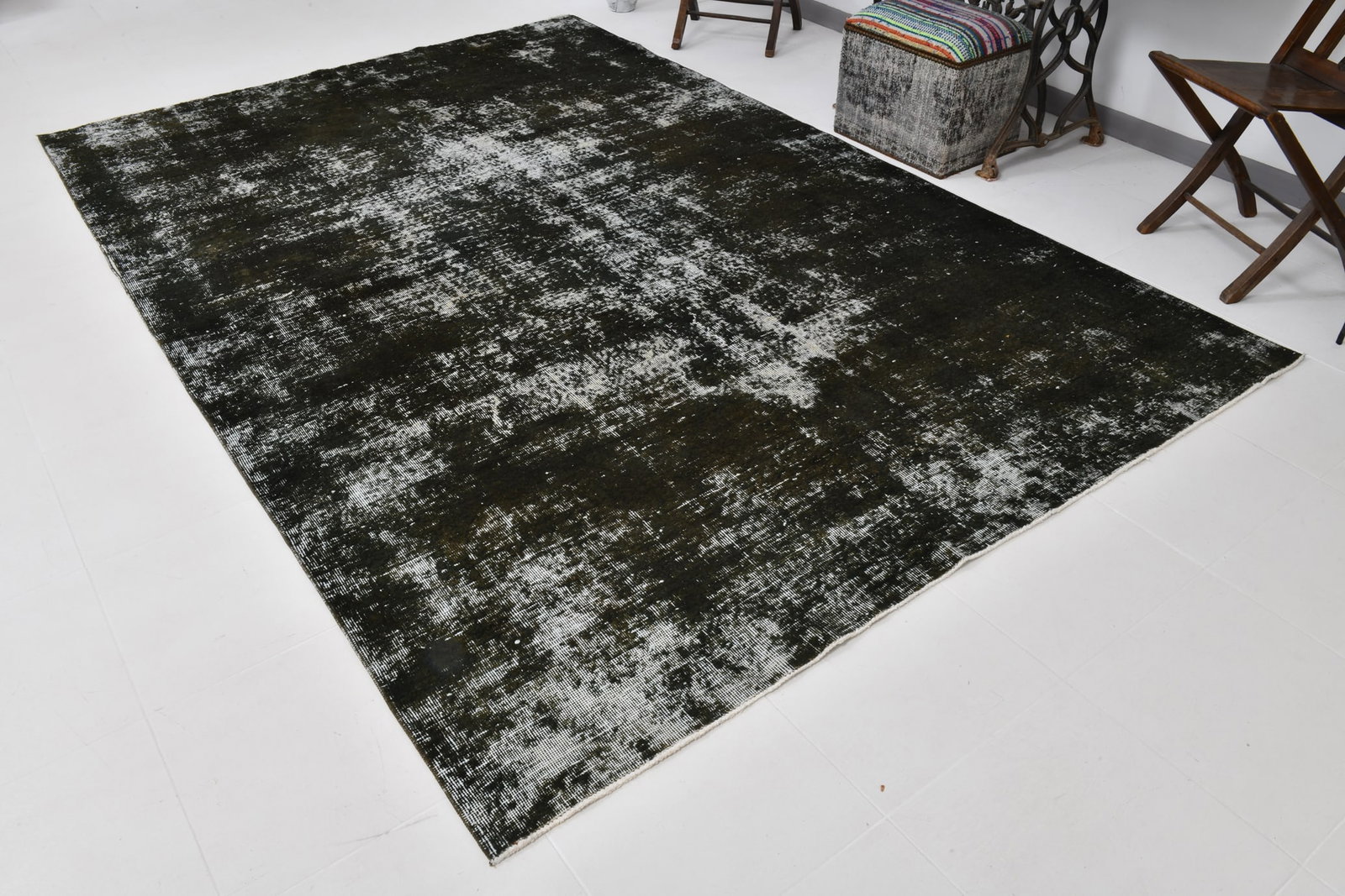 6'9'' x 10'3'' Handmade Vintage Wool Rug - 20058 - 3