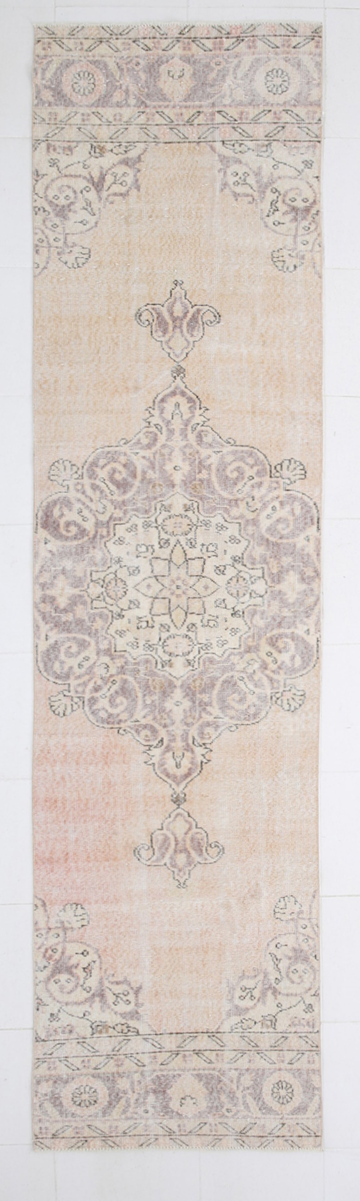2'9'' x 11'8'' Handmade Vintage Wool Rug - 17433: Title: 2'9'' x 11'8'' Handmade Vintage Wool Rug - 17433 Description:2'9'' x 11'8'' Handmade Vintage Wool Rug - 17433 Origin:Turkiye Date/Period:1960-90 Materials:Wool,Cotton Dimension:2'9''x11'8''