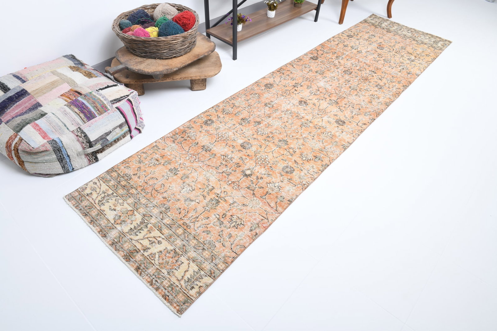 2'9'' x 11'1'' Handmade Vintage Wool Rug - 17880 - 3