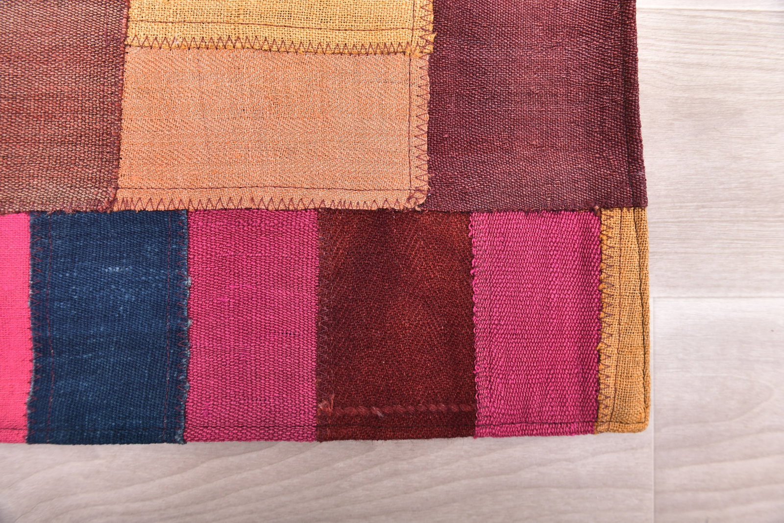 6'2'' x 8'0'' Decorative Vintage Rug - 240399 - 10