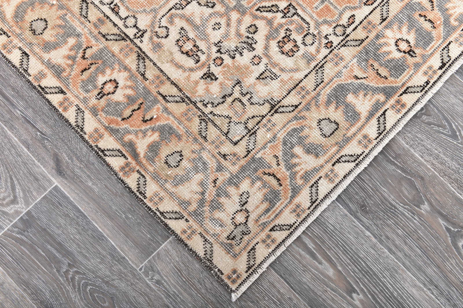 3'8'' x 6'11'' Handmade Vintage Wool Rug - 243959 - 6