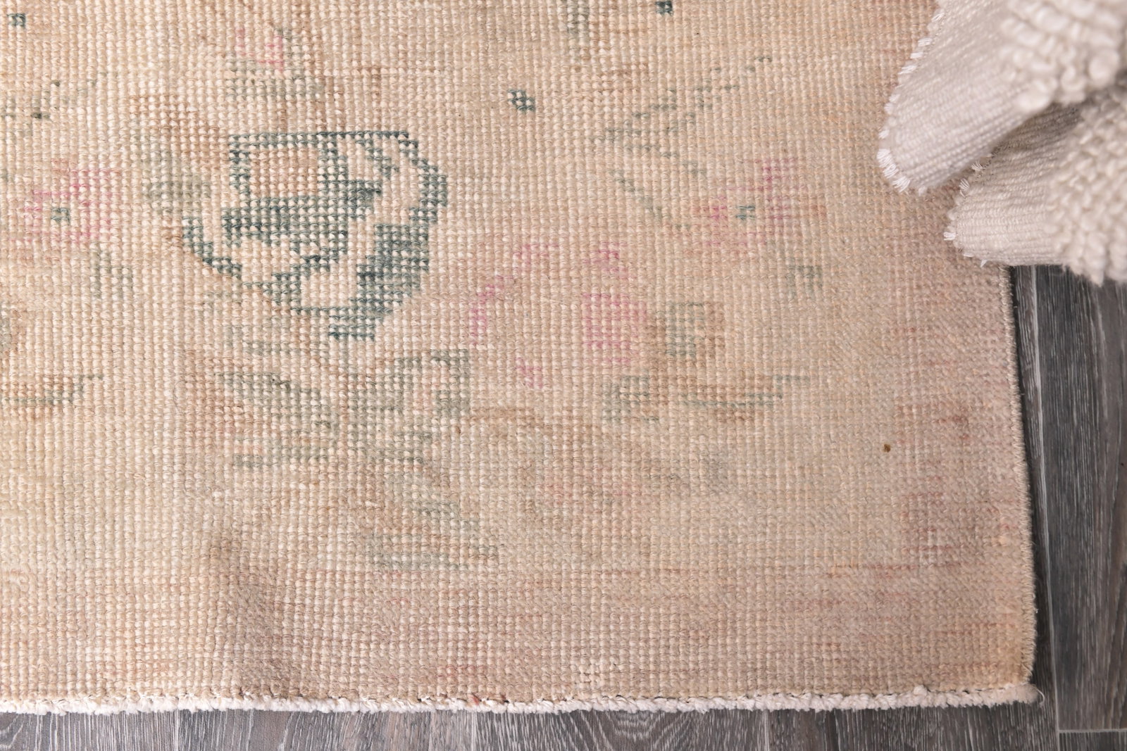 4'3'' x 7'1'' Handmade Vintage Wool Rug - 5668 - 8