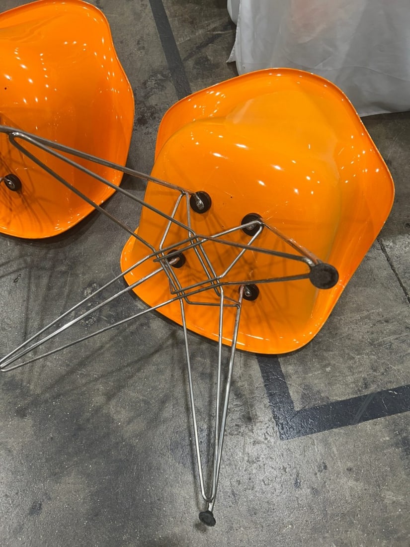 Pair of Mid-Century Modern Orange Fiberglass Armchairs with Wire Bases after Herman Miller - 8