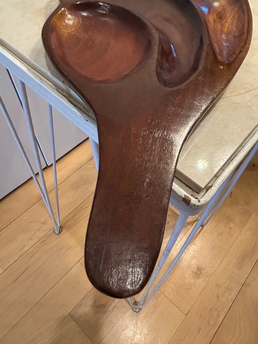 Mid-Century Modern Carved Wooden Leaf-Shaped Serving Tray - 3