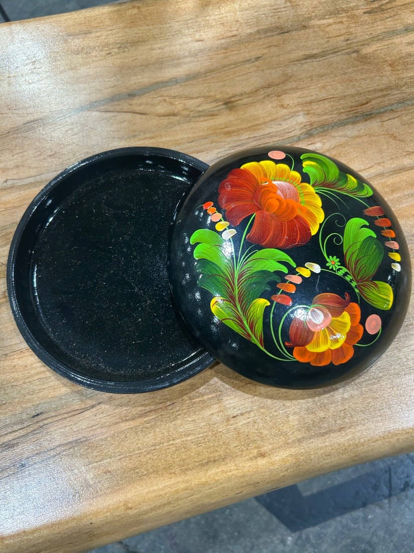 Hand-Painted Floral Lacquered Trinket Box - 2
