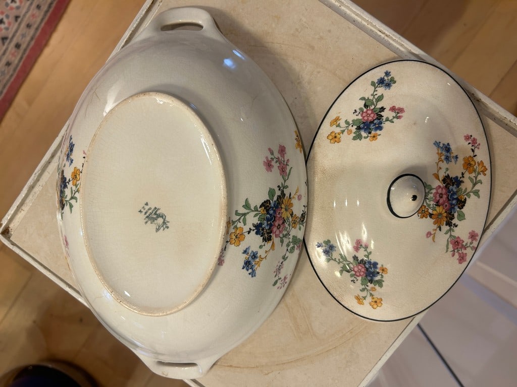 Vintage Hopewell China Floral Tureen with Lid - 9
