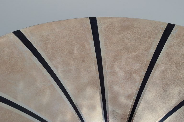 WMF, Germany. Large art deco Ikora bowl in plated silver inlaid with brass. - 5