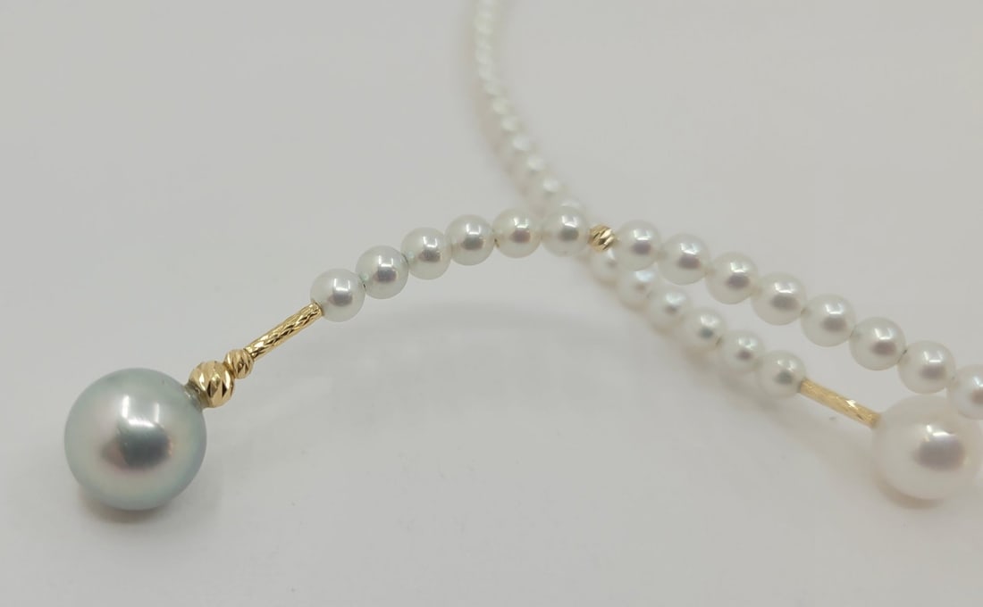Necklace - 18 krt Yellow gold 7x9 mm Akoya pearls - 3,5 mm freshwater pearls - 13