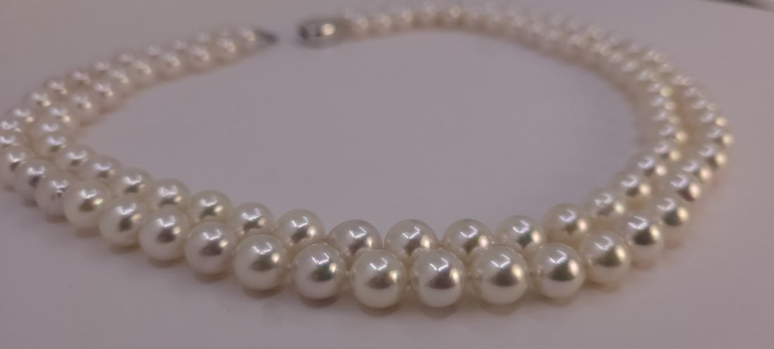 Necklace Silver, 8.0x8.5mm Bright Akoya pearls - 10