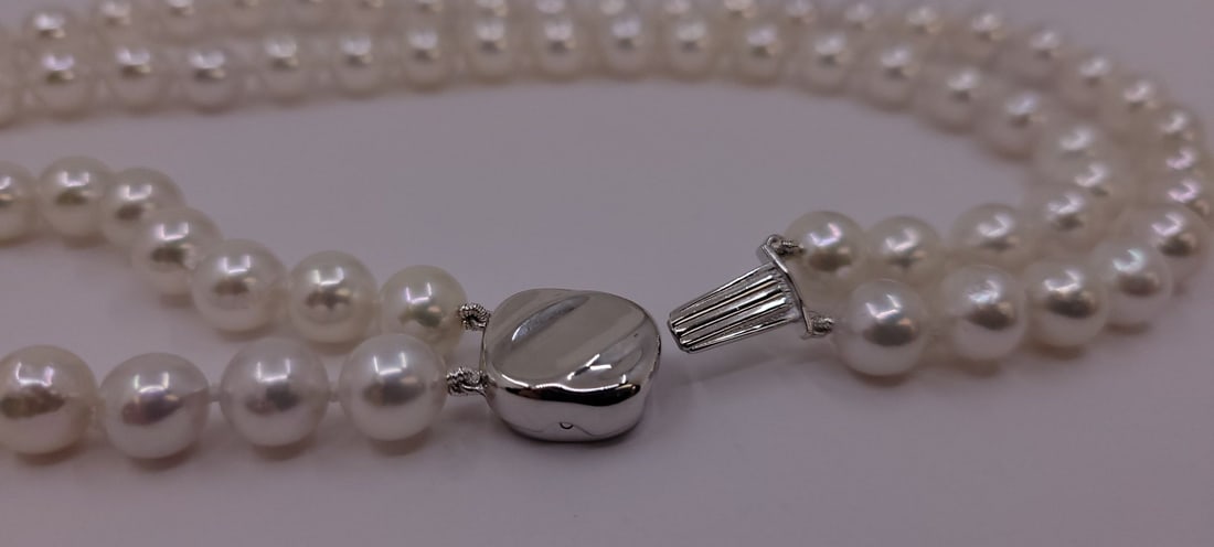 Necklace Silver, 8.0x8.5mm Bright Akoya pearls - 12